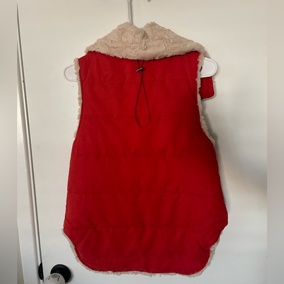 NWT Women’s Winter Vest - Picture 3 of 3
